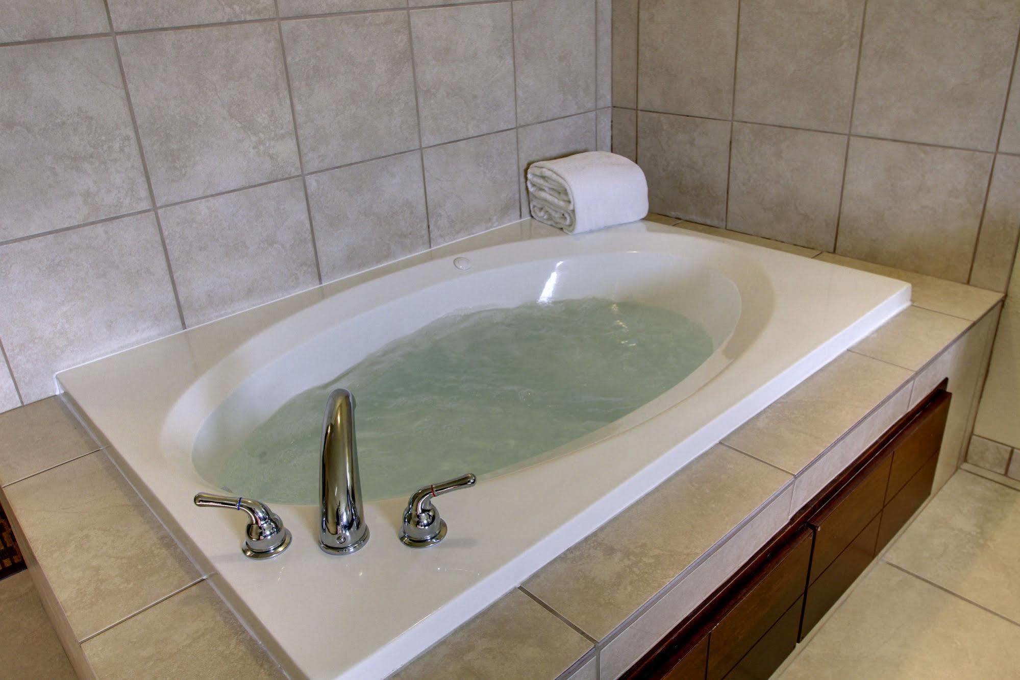 Cobblestone Inn & Suites - Hartington Εξωτερικό φωτογραφία